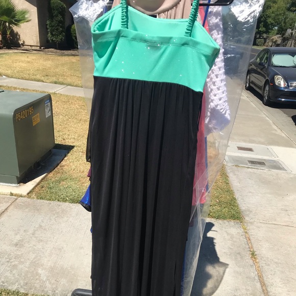 Agua and black long dress - Picture 4 of 5